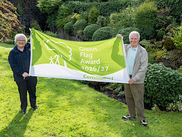 Euna Scott with Hugh McAnish from Compassionate Friends Scotland
